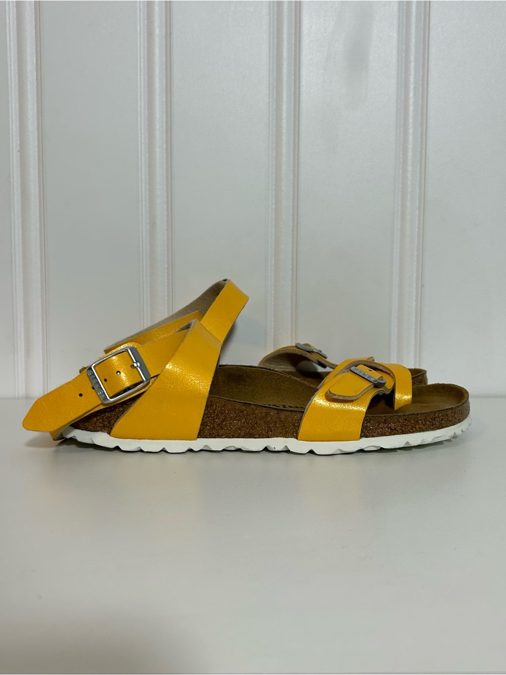 Birkenstock yara yellow toe ankle strap sandals women’s 37 us 6